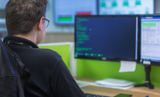 NOC Engineer working